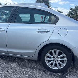 HONDA CIVIC EX-L - 6