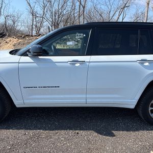 JEEP GRAND CHEROKEE L SUMMIT RESERVE - 4