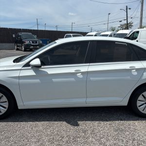 VOLKSWAGEN JETTA S - 4