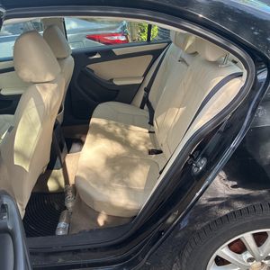 صورة 34 لـ 2011 Volkswagen JETTA SE