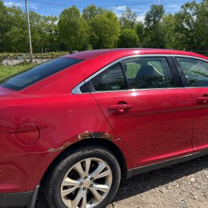 FORD TAURUS SEL - 9