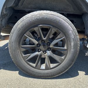 2019 Chevrolet SILVERADO 1500 RST — миниатюра 19