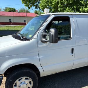 FORD E-SERIES E-150 - 2