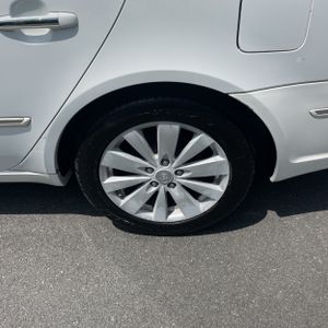 2010 Hyundai SONATA LIMITED thumbnail 18