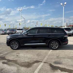 LINCOLN AVIATOR LIVERY - 3