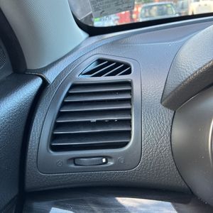 صورة مصغرة 48 لـ 2011 KIA SORENTO LX