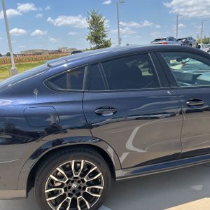 2026 BMW X6 M60I 照片 9