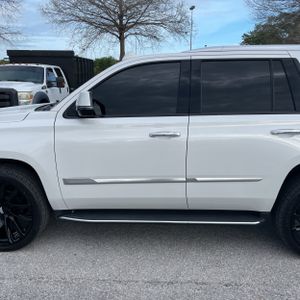 CADILLAC ESCALADE LUXURY - 3