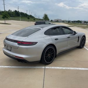 PORSCHE PANAMERA 4S - 8
