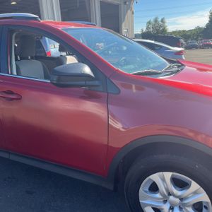 2015 Toyota RAV4 LE 照片 13