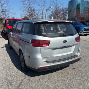 KIA SEDONA L - 5