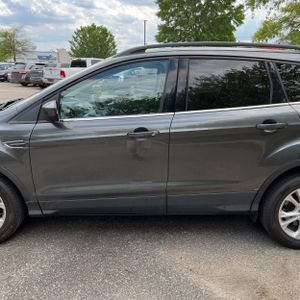 FORD ESCAPE SE - 4