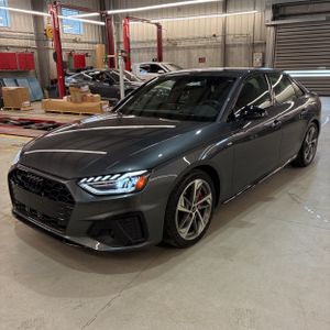 AUDI A4 PRESTIGE S LINE - 1