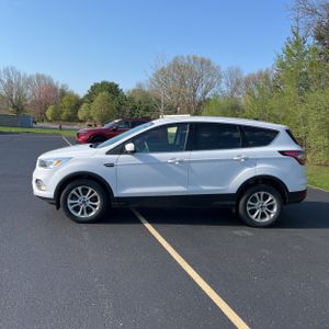 FORD ESCAPE SE - 3