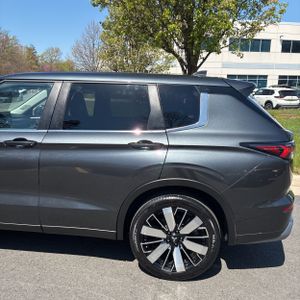 MITSUBISHI OUTLANDER SE 2.5 S-AWC - 6