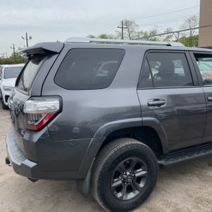 TOYOTA 4RUNNER - 9