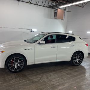 MASERATI LEVANTE S - 3