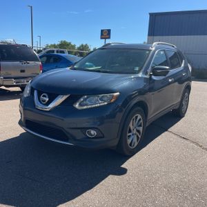 2015 Nissan ROGUE SL photo 1