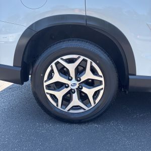 صورة مصغرة 19 لـ 2023 Subaru FORESTER PREMIUM