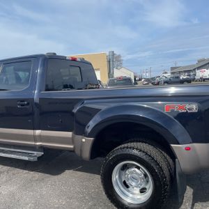 FORD F-350 SUPER DUTY LARIAT - 6