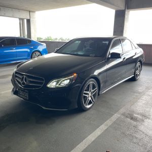 MERCEDES-BENZ E-CLASS - 1