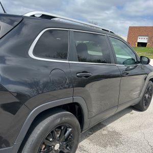 JEEP CHEROKEE LIMITED - 9