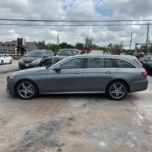 MERCEDES-BENZ E-CLASS - 3