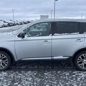 MITSUBISHI OUTLANDER ES - 4