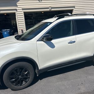 NISSAN ROGUE SV - 2