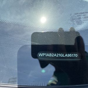 2016 Porsche CAYENNE S — миниатюра 52