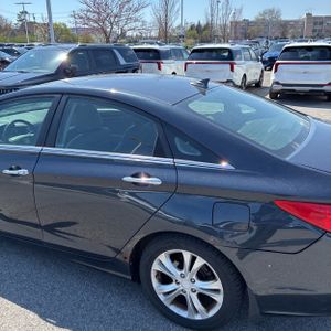 HYUNDAI SONATA LIMITED - 6