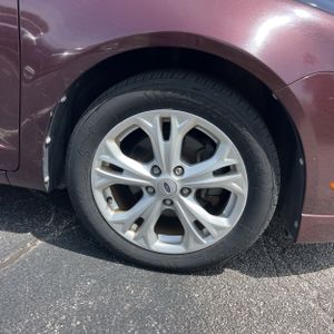 صورة مصغرة 20 لـ 2012 FORD FUSION SE
