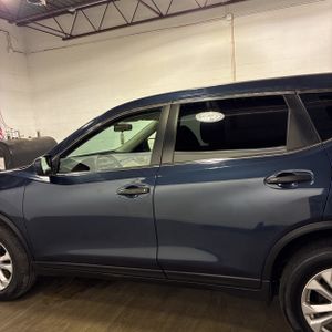 2016 Nissan ROGUE S — фото 4