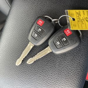 صورة 54 لـ 2015 Toyota RAV4 LE