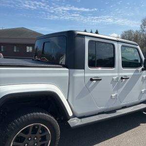 JEEP GLADIATOR OVERLAND - 9