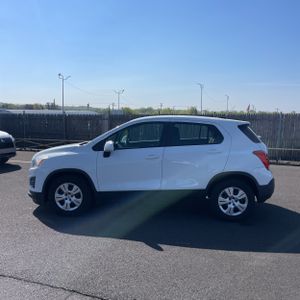 CHEVROLET TRAX LS - 3