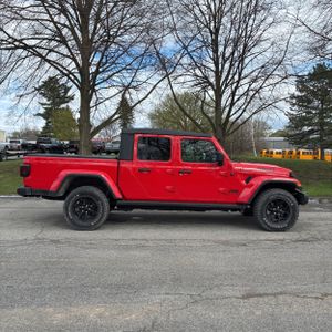 JEEP GLADIATOR WILLYS SPORT - 10