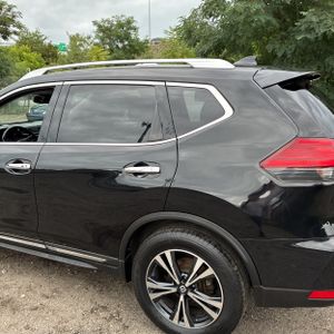 صورة 6 لـ 2017 Nissan ROGUE SL