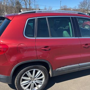 VOLKSWAGEN TIGUAN 2.0T SEL 4MOTION - 9