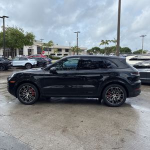 PORSCHE CAYENNE S - 3