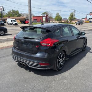 FORD FOCUS ST - 8