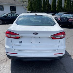 FORD FUSION S - 7