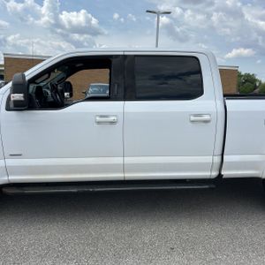 FORD F-150 XLT - 4