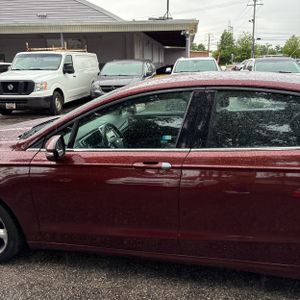 FORD FUSION SE - 4