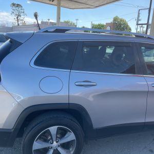 JEEP CHEROKEE LIMITED - 9