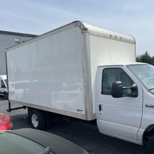 FORD E-350 CUTAWAY - 10