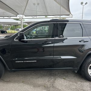 JEEP GRAND CHEROKEE LAREDO - 4