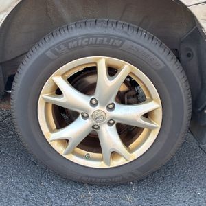 2011 Nissan ROGUE SV photo 18
