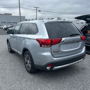 MITSUBISHI OUTLANDER ES - 5