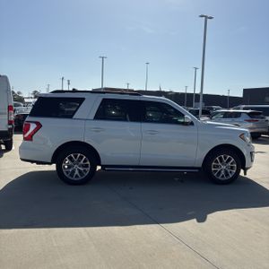 صورة 10 لـ 2021 FORD EXPEDITION XLT